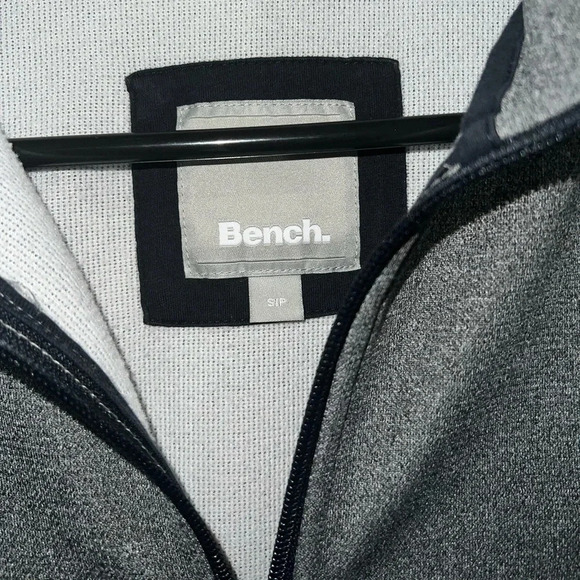 Bench zip up sweater, size small, men’s - Picture 3 of 5
